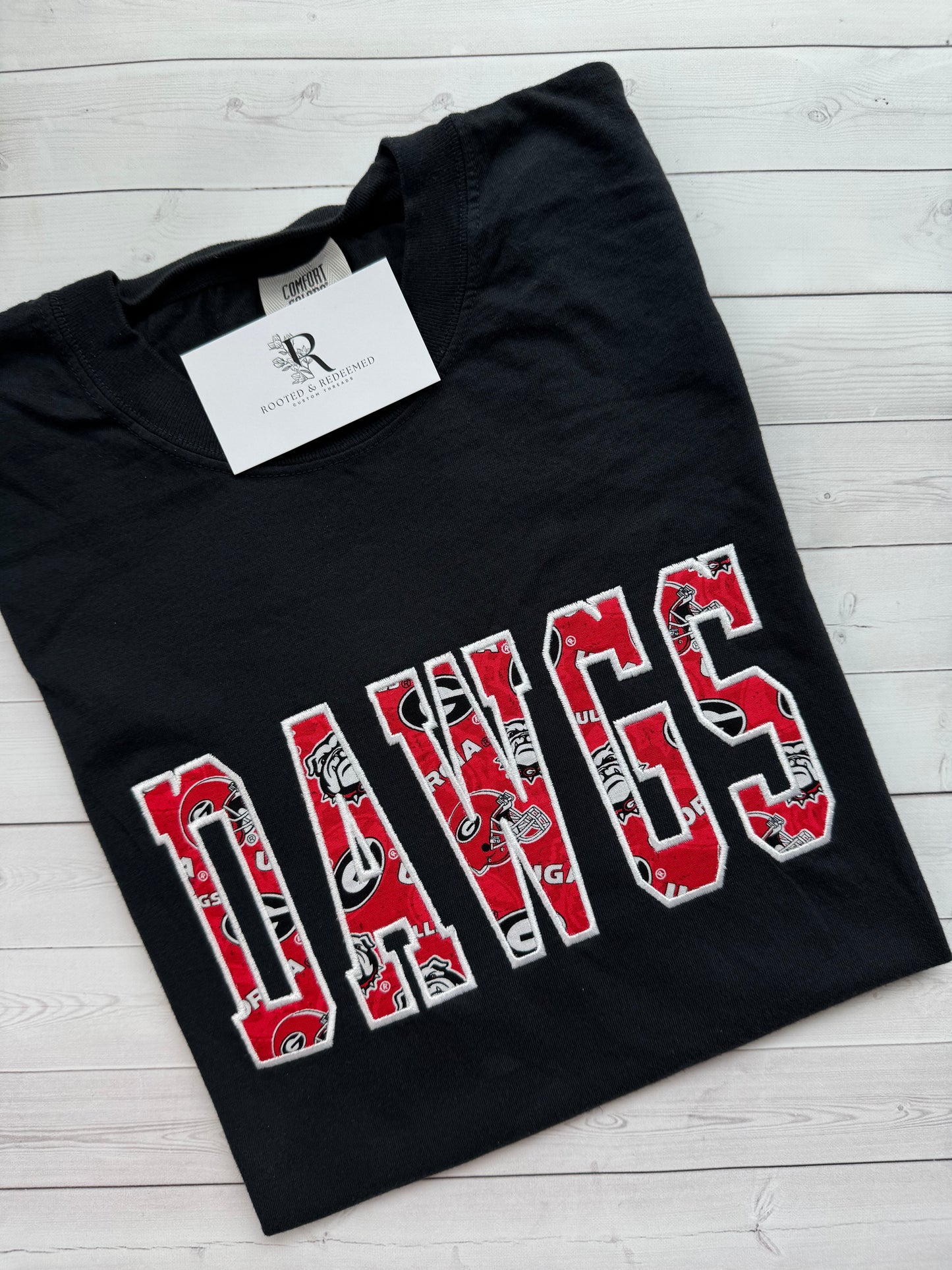 Georgia Bulldogs “DAWGS” Satin Stitch Applique Embroidered Comfort Colors T Shirt